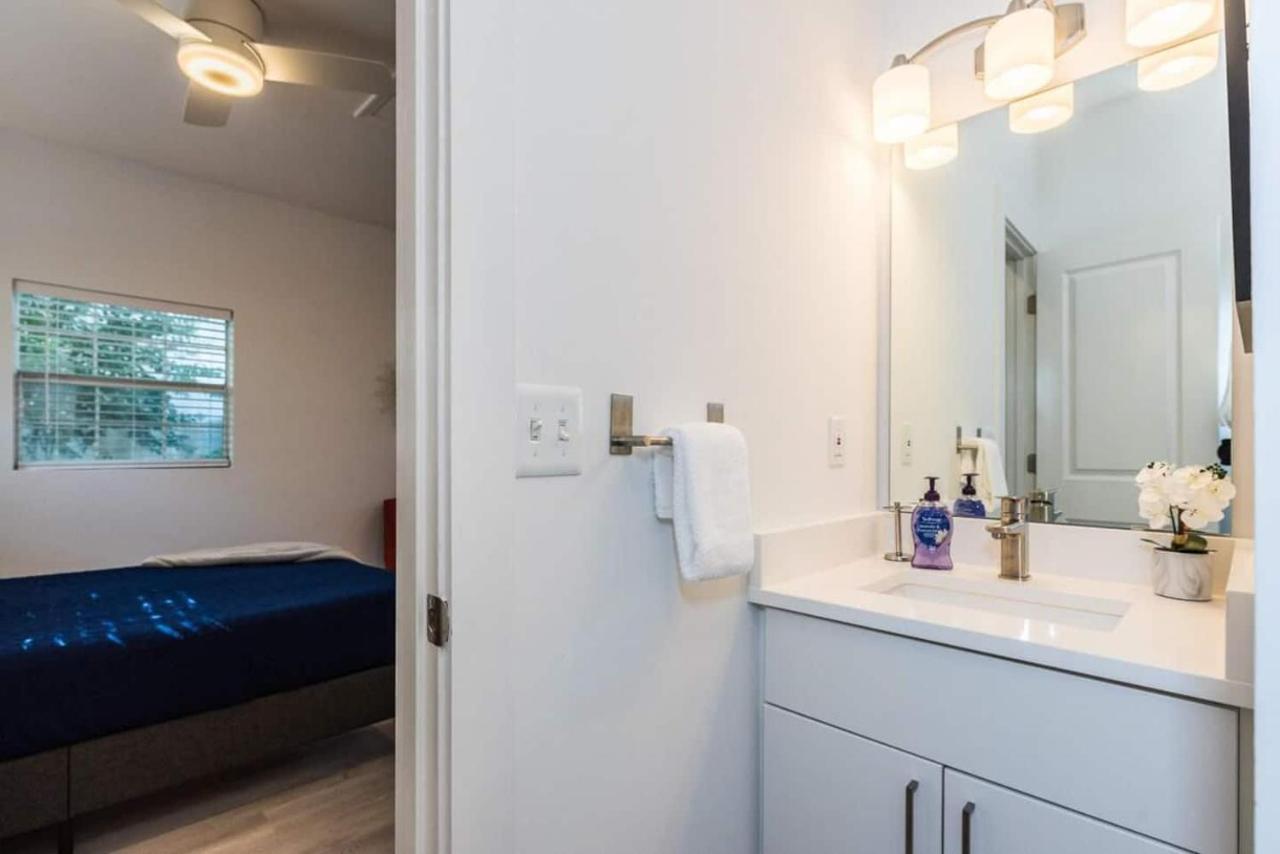 The Studio At Old Mission Walking Distance To Downtown And Onsite Parking Сент Августин Екстериор снимка